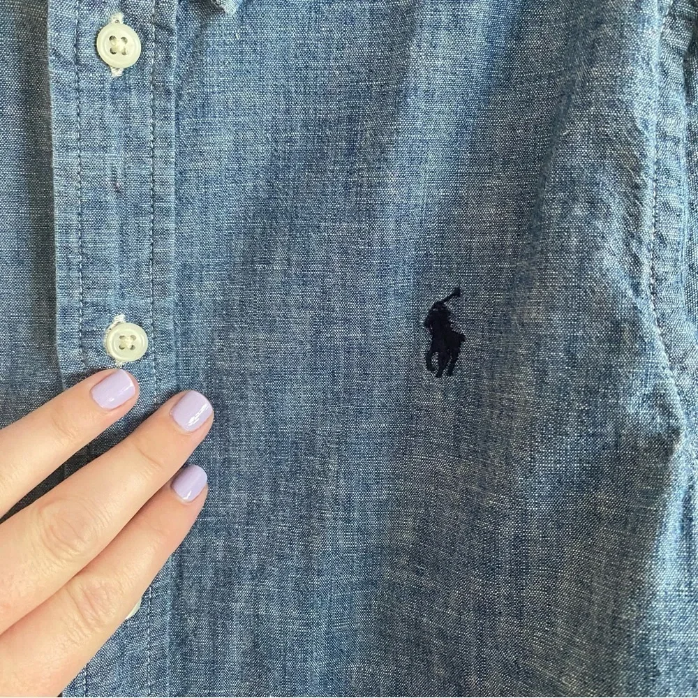 Ralph Lauren Blue Chambray Button Down Shirt 10
